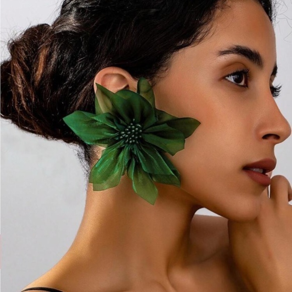 ✨NEW Elegant Green Flower Floral Statement hypoallergenic Earrings